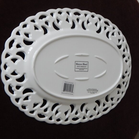MAISON BLANC White Porcelain Cut Out Hearts Serving Oval Tray Platter 14x9.5 NWT - Picture 7 of 11